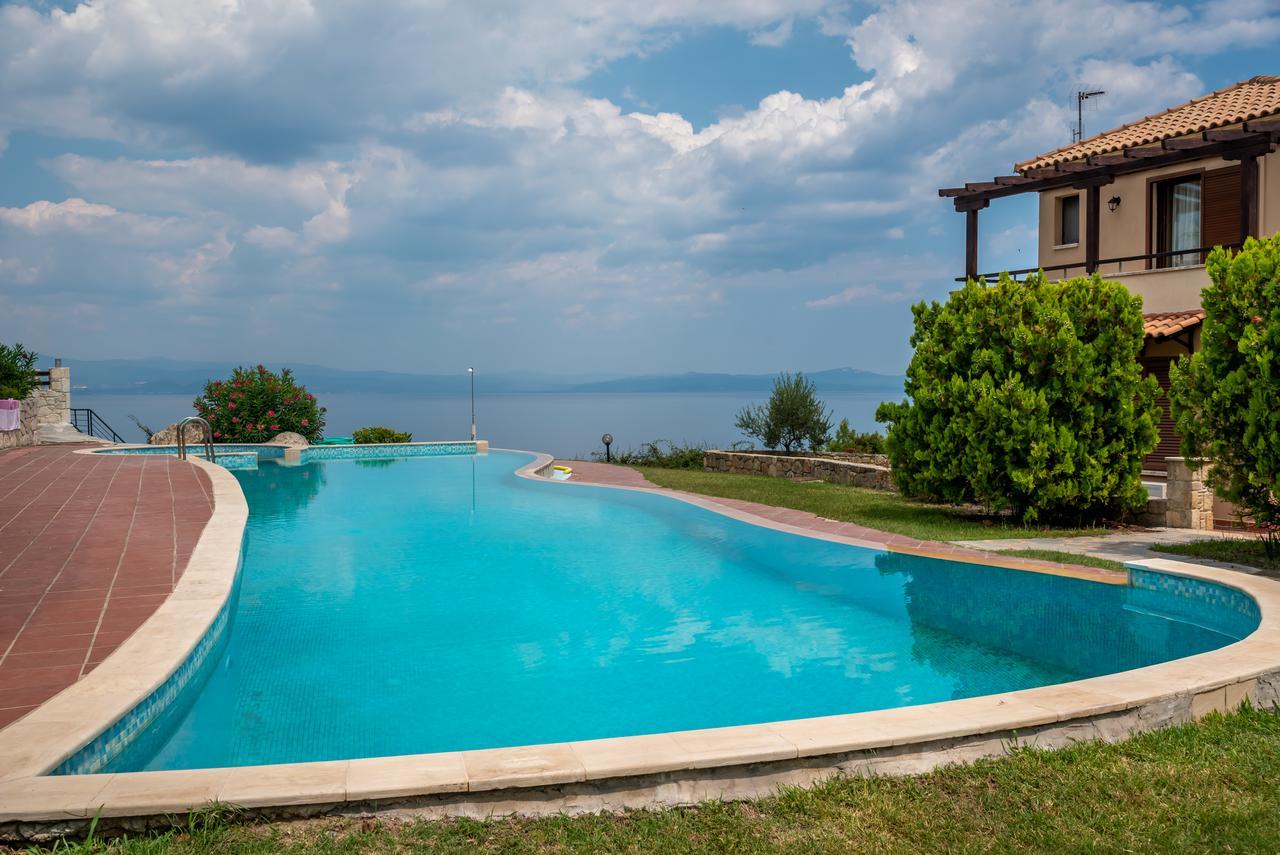 Blue Thea Luxury Villa In Afitos Εξωτερικό φωτογραφία