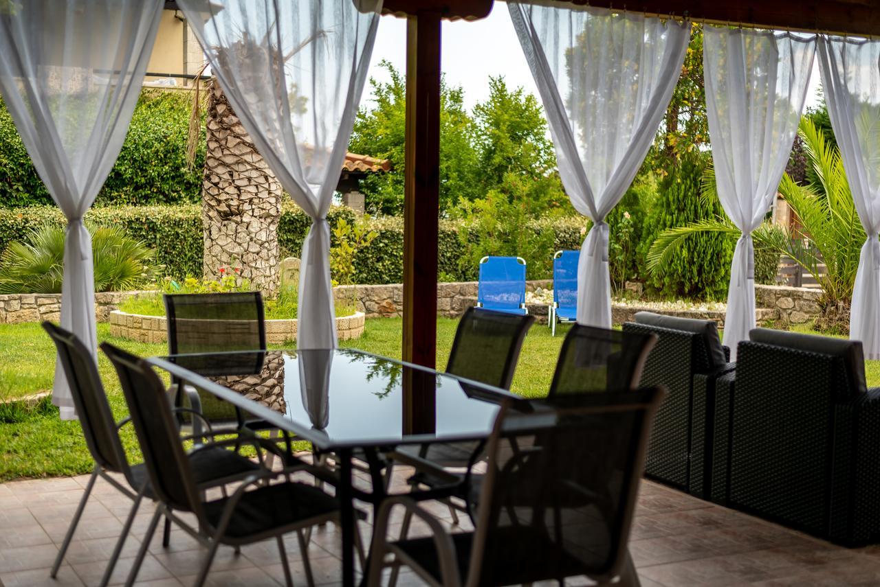 Blue Thea Luxury Villa In Afitos Εξωτερικό φωτογραφία